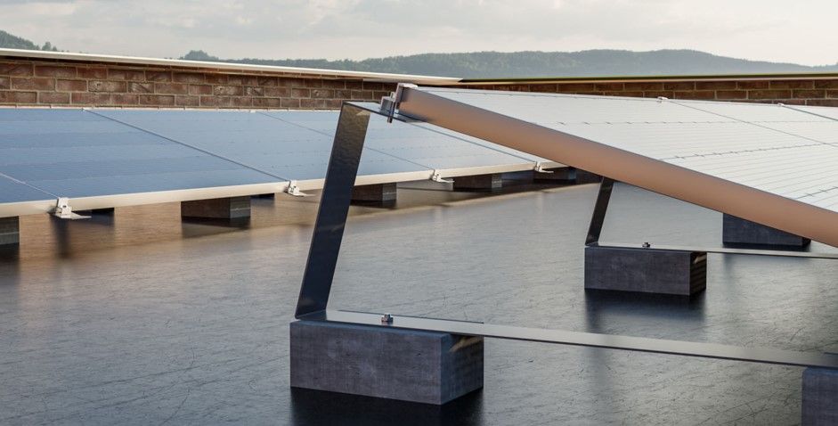 Balastinės saulės konstrukcijos plokščiam stogui