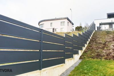 Horizontalių profilių metalinės tvoros