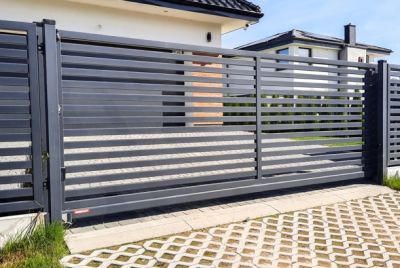 metalinė horizontali tvora